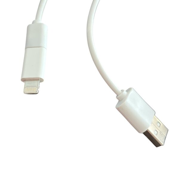 COPY - ADRIENNE VITTADINI Red Clutch Purse with Phone Charger Lightning Connect… - Picture 5 of 10